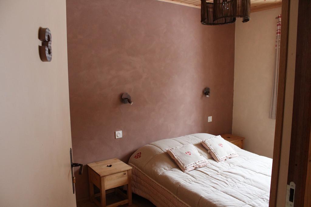 Les Paddocks Du Mont Blanc Hotell Mieussy Rom bilde